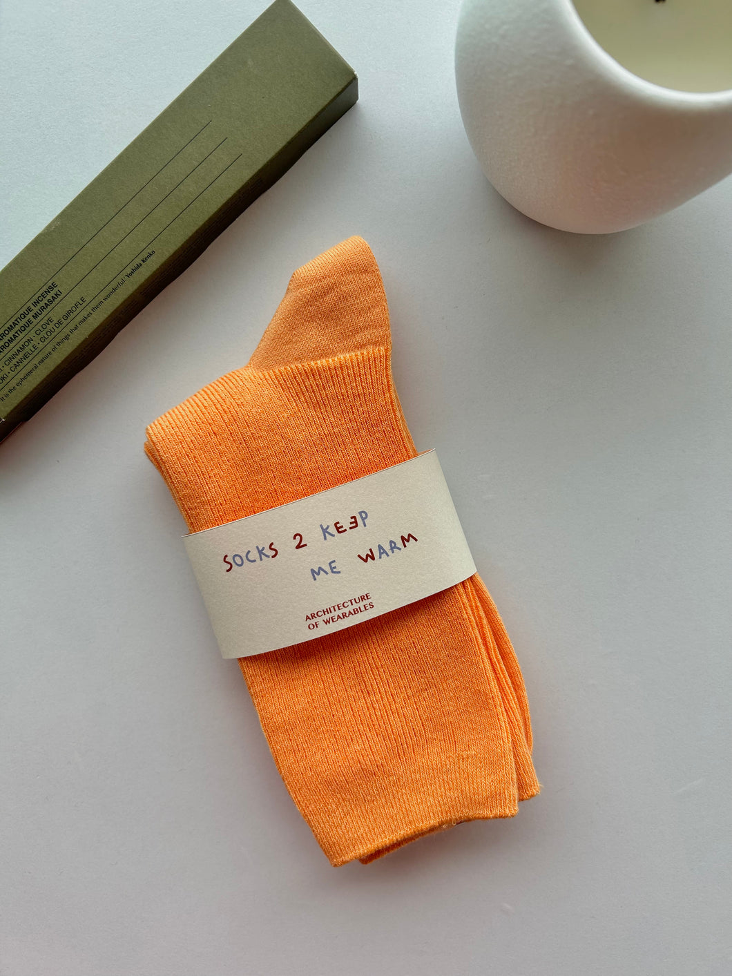 APRICOT FLOWER Socks